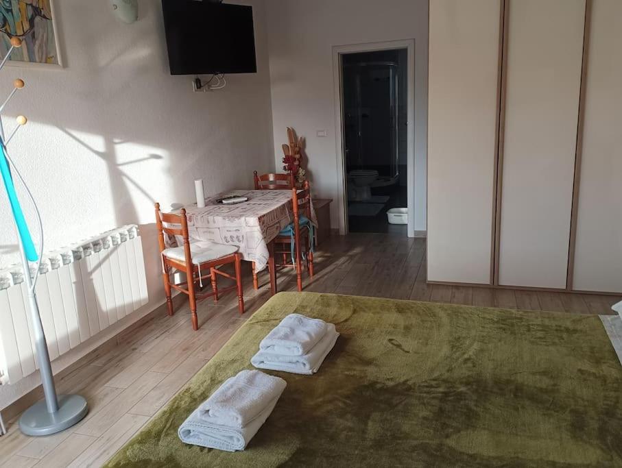 Apartment, 200M From Sea Бъртонигла Екстериор снимка