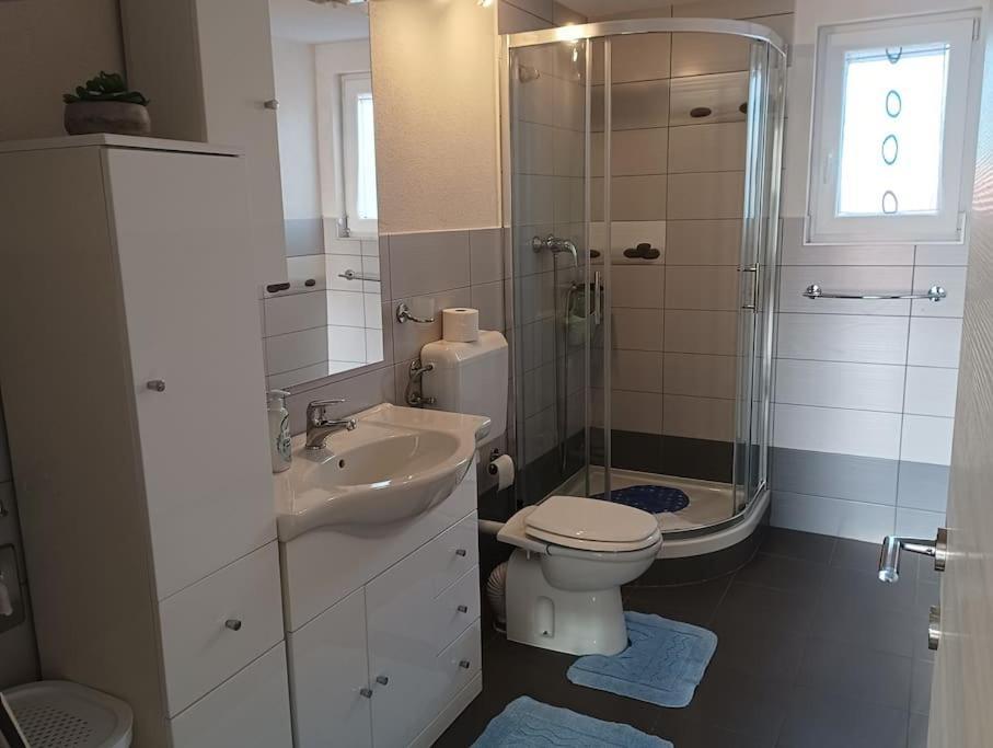 Apartment, 200M From Sea Бъртонигла Екстериор снимка